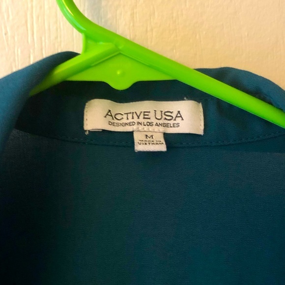 Gorgeous sheer teal shirt with zipper pockets - Picture 5 of 6